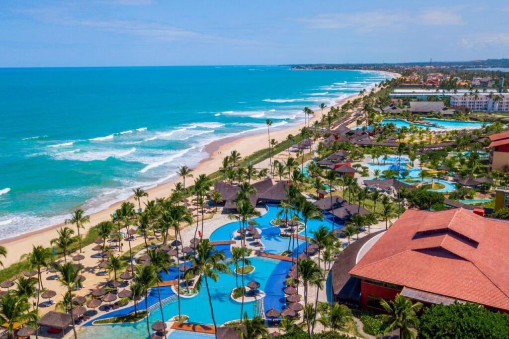 Resorts de Praia com Piscinas no Brasil