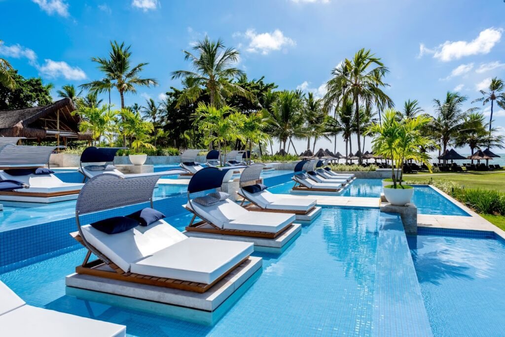 Resorts de Praia com Piscinas no Brasil